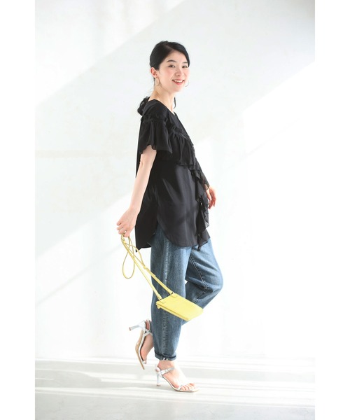 tシャツ （黒）流れるアシンメトリーフリルラインのカットソートップス レディース cawaii tシャツ （黒）流れるアシンメトリーフリルラインの