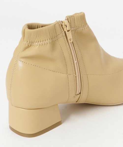 22753円 ●送料無料● ミュウミュウ MIU ミドルブーツ ブラウン 女性らしいスタイル 牛革 22753円 ●送料無料● ミュウミュウ MIU ミドルブーツ ブラウン 女性らしいスタイル 牛革