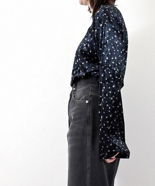 STYLEBLOCK tシャツ 小花柄ベロアオーバーサイズトップス