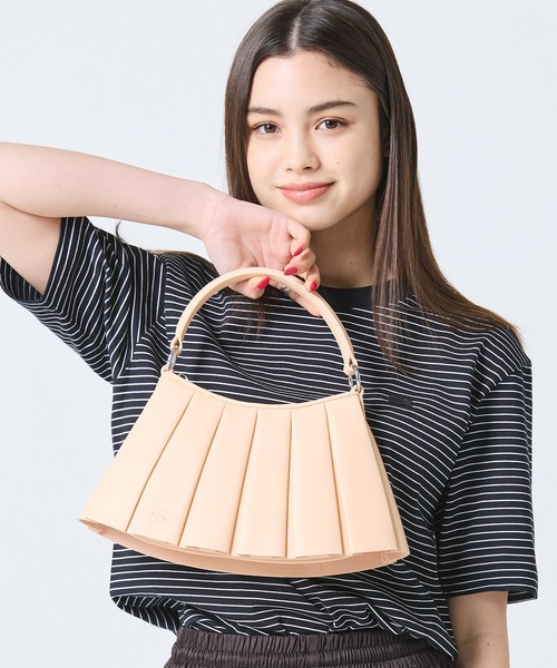 【ほぼ未使用】ラコステLACOSTE LENGLENレザープリーツハンドバッグ LACOSTE（ラコステ） LENGLEN レザープリーツハンドバッグ