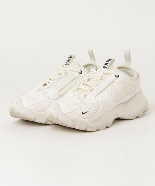 ★NIKE WMNS★送関込★女性らしい「ベージュスニーカー」★ ☆NIKE WMNS☆送関込☆女性らしい「ベージュスニーカー