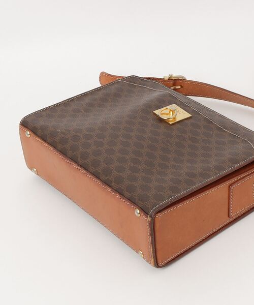 CELINE ブラウンレザー ショルダーバッグ 美品】CELINE ブラウンレザー ショルダーバッグ