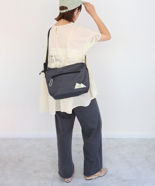 Bleu Bleuet（ブルーブルーエ） ショルダーバッグ Boiteショルダー「は