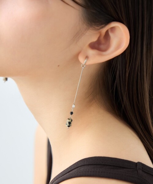 【未使用に近い】eteイヤリング ete（エテ） イヤリング ナチュラルストーン チューブカット