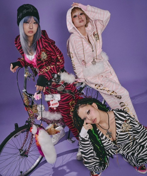 GALFY（ガルフィー） パーカー 「GALFY」治安悪ゼブラパーカー