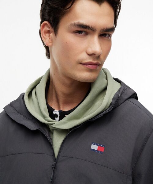 TOMMY JEANS（トミー・ジーンズ） ナイロンジャケット シカゴ