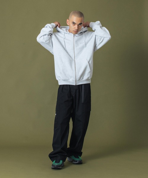xlarge グレーパーカー ストーン メンズ フーディー スウェット RHINESTONE OG ZIP HOODED SWEATSHIRT（パーカー）｜XLARGE