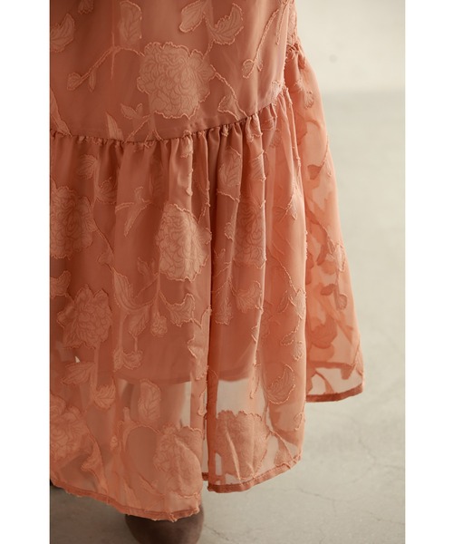 cawaii ワンピース 立体的な貼り絵風花柄ロングワンピース（紐ベルト