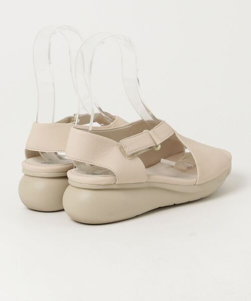 「CAMPER」 フラットサンダル 37 ベージュ レディース_画像2
