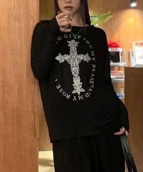 DIAVEL tシャツ クロスグラフィック ロンT／Dark Y2K Mood レディース