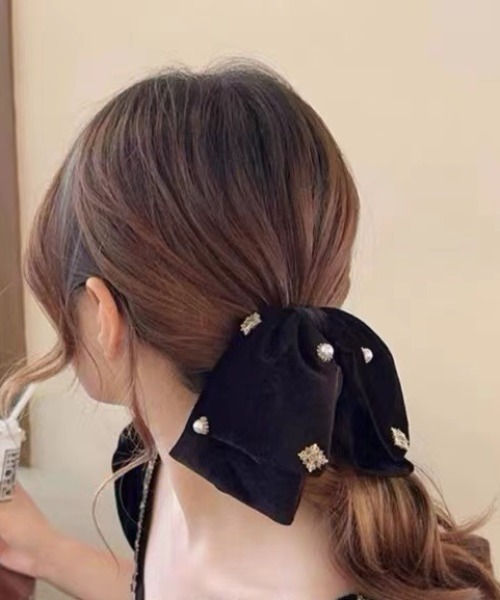 ヘアクリップ パールビジュー付き ベロア リボン : ZOZOTOWN Yahoo!店