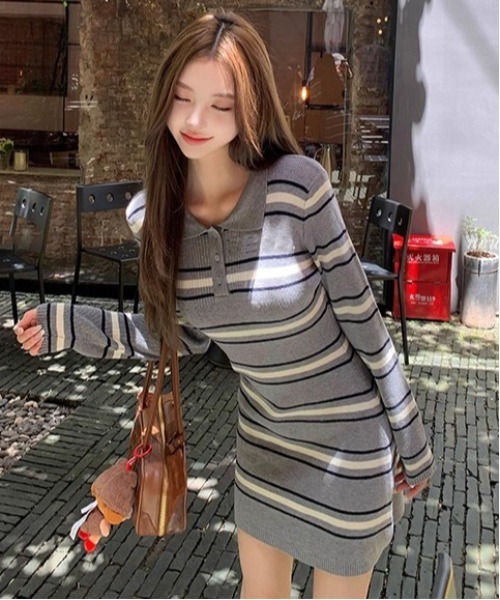 オフショルダー ニットワンピース 黒・赤 ストライプ オフショルダー ニットワンピース 黒・赤 ストライプ