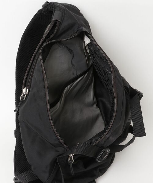 patagonia（パタゴニア） ワンポイントショルダーバッグ - ブラック