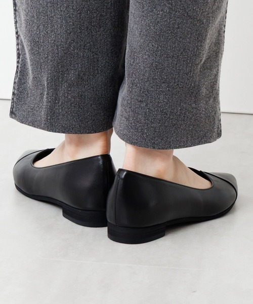 HIMIKO パンプス 「Made in Japan」アシンメトリーVカットフラット