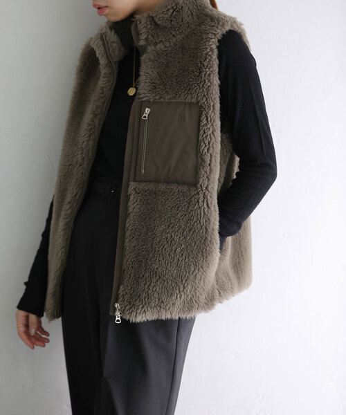 La TOTALITE（ラ トータリテ） ベスト ジレ 「TICCA/ティッカ」 WOOL