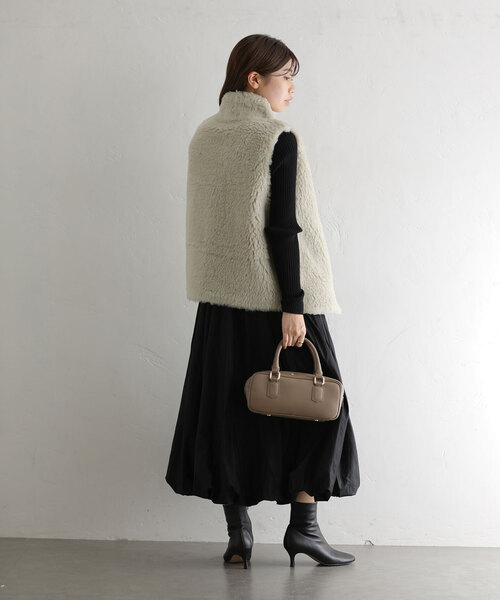 La TOTALITE（ラ トータリテ） ベスト ジレ 「TICCA/ティッカ」 WOOL