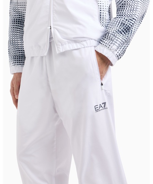 新品　エンポリオ アルマーニ セットアップ ホワイト EA7 セットアップ 「オンライン限定」「エンポリオ アルマーニ EA7