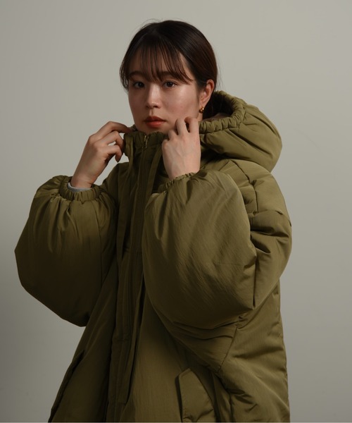 世界的に有名な I_am ダウンコート ダウンジャケット over silhouette monster ジャケット・アウター