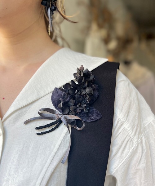 m.soeur（エムスール） ブローチ スズランの花束コサージュ レディース