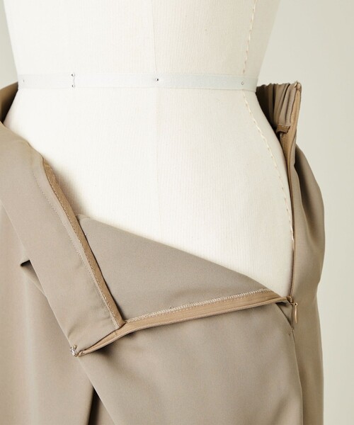 conte・アシンメトリー タックパンツ BEIGE 36 UNITED ARROWS｜<conte>アシンメトリー タックパンツ | Rakuten