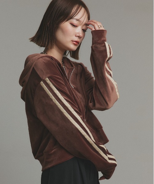 LACOSTE ブラウン パーカー レディース ベロア ライン ad thie（アドティエ） パーカー サイドラインジップ ベロアパーカー