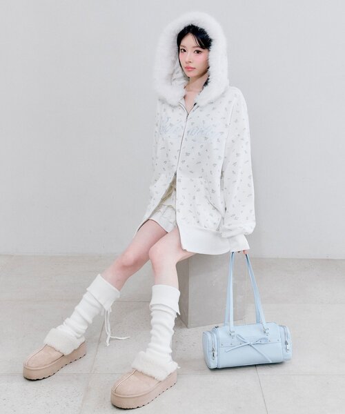 OLIVE des OLIVE（オリーブデオリーブ） パーカー ロゴ刺繍ファー付き