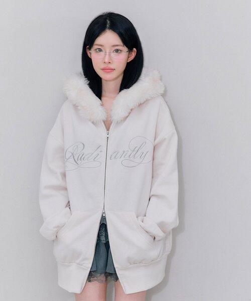 OLIVE des OLIVE（オリーブデオリーブ） パーカー ロゴ刺繍ファー付き