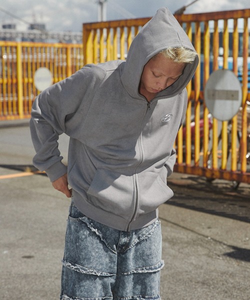 SHORT ROUND パーカー ROUND/メタルワンポイントZIPパーカー