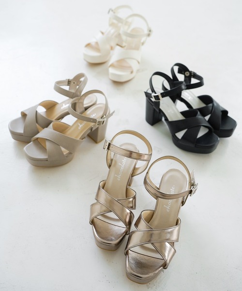 美品 AKAISHI 厚底クロスストラップ　サンダル ベージュ Mサイズ 厚底 サンダル クロスストラップ 厚底サンダル「日本製」 レディース