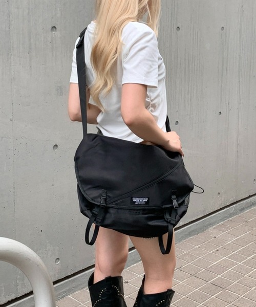 lilful ショルダーバッグ バッグ 「A4サイズ対応」ナイロンワン