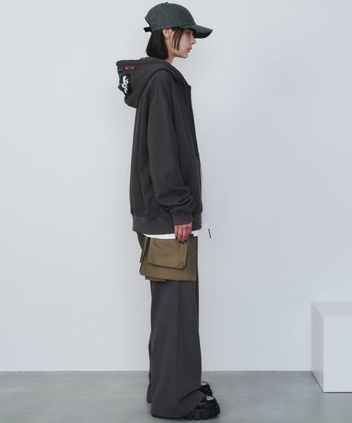 「AIVER」 ジップアップパーカー LARGE ブラック メンズ_画像5