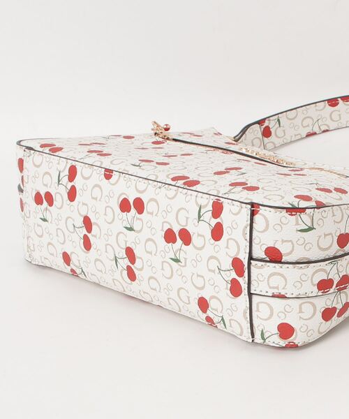 GUESS（ゲス） ショルダーバッグ ONE SIZE ホワイト レディース