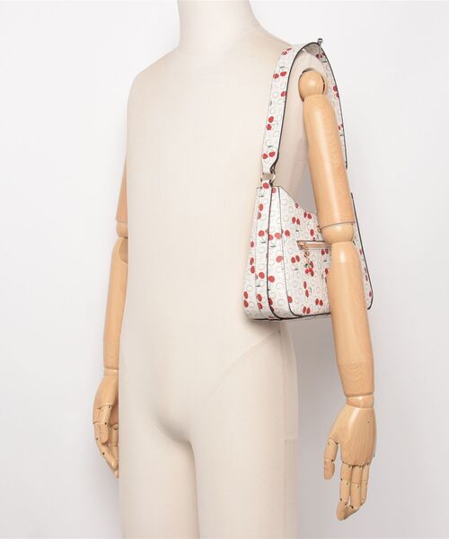 GUESS（ゲス） ショルダーバッグ ONE SIZE ホワイト レディース