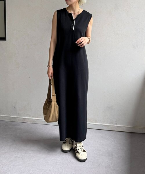 Thevon（ゼヴォン） ワンピース ヘンリーネックカットノースリ