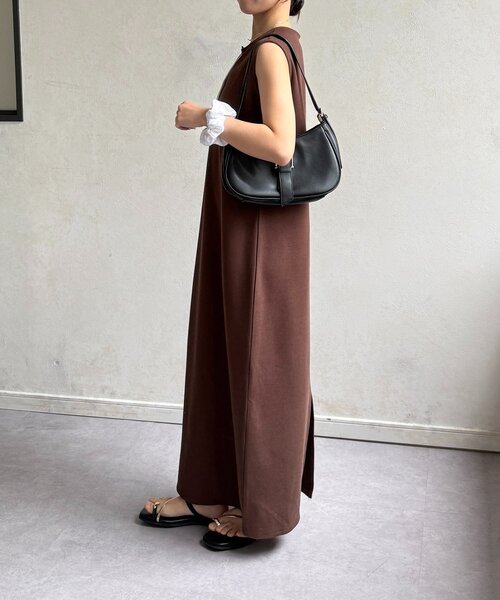 Thevon（ゼヴォン） ワンピース ヘンリーネックカットノースリ