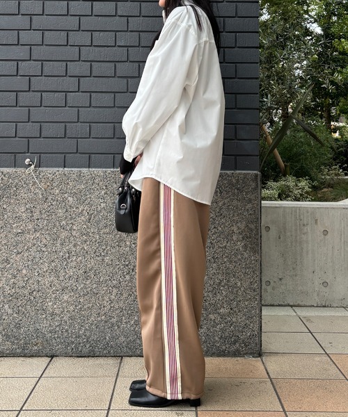 isook サイドライントラックパンツ新品 セール】サイドライントラックパンツ(chiica select) / ワイド