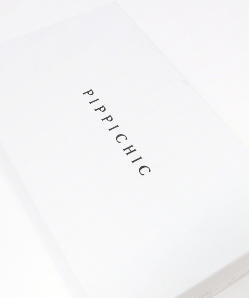 【大幅値下げ】PIPPICHIC ホワイトサンダル 定価42,120 大幅値下げ】PIPPICHIC ホワイトサンダル 定価42,120 - メルカリ