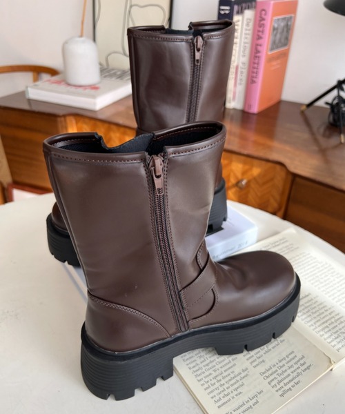 moment+ ブーツ ダブルベルトバイカーブーツ レディース : ZOZOTOWN