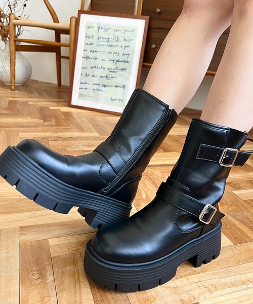 moment+ ブーツ ダブルベルトバイカーブーツ レディース : ZOZOTOWN