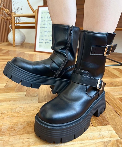 moment+ ブーツ ダブルベルトバイカーブーツ レディース : ZOZOTOWN