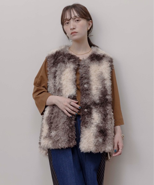 【新品、タグ付き】エイミーロウ　ファーベスト Eimee Law ベスト ジレ グラデーションファーベスト レディース