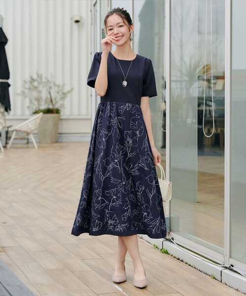 「Tiaclasse」 半袖ワンピース 9号 ブラック レディース_画像8