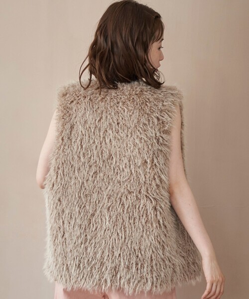 完売【新品未使用タグ付】thinkfurシャギーベストピンク エコファー 完売【新品未使用タグ付】thinkfurシャギーベストピンク エコファー