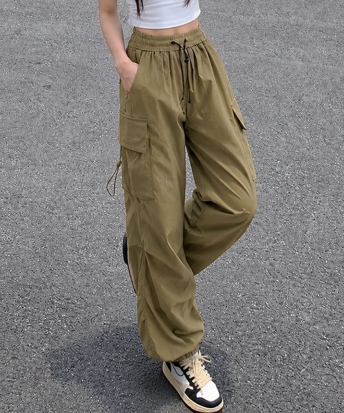 HOWDY. wide straight cargo カーゴパンツ　カーキ ワイドパンツ カーゴパンツ 「軽やかな素材♪カジュアル・スポーティー