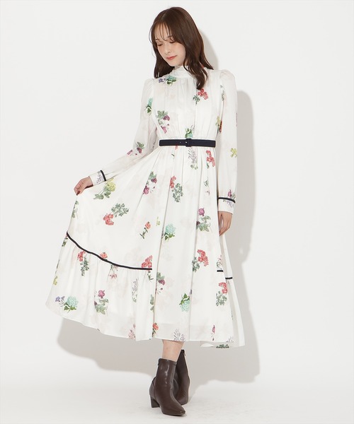 「AND COUTURE」 長袖ワンピース FREE ホワイト系その他 レディースの画像