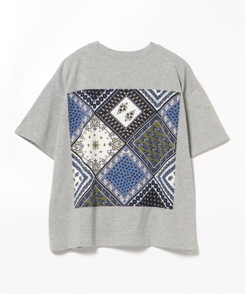 カラーORB刺繍スカーフ柄Tシャツ カラーORB刺繍スカーフ柄Tシャツ