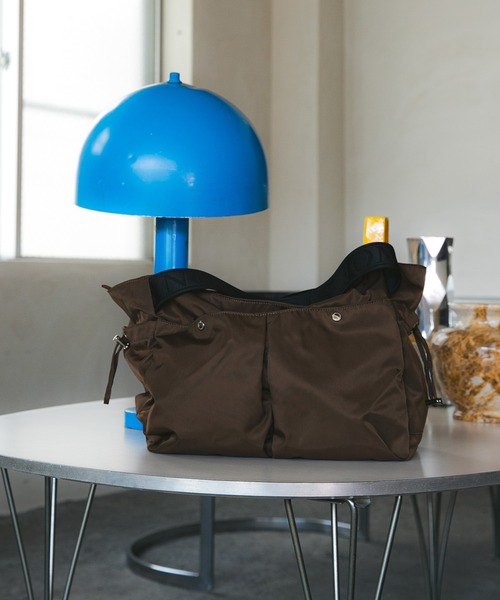 NOMADIS ショルダーバッグ バッグ NOMADIS BASQUE M SLD