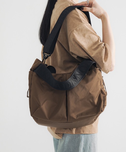 NOMADIS ショルダーバッグ バッグ NOMADIS BASQUE M SLD