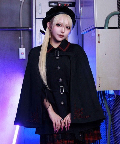 NIBBLE POISON（ニブルポイズン） コート アウター クロス刺繍ケープ