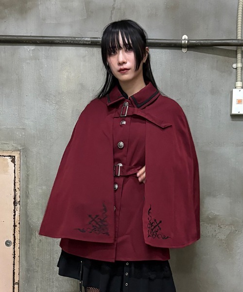 Na+h ケープコート NIBBLE POISON（ニブルポイズン） コート アウター クロス刺繍ケープ